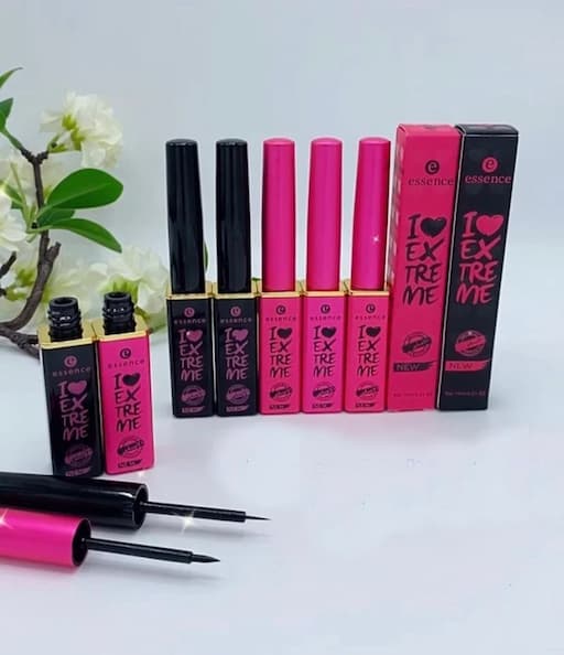 خط چشم اسنس